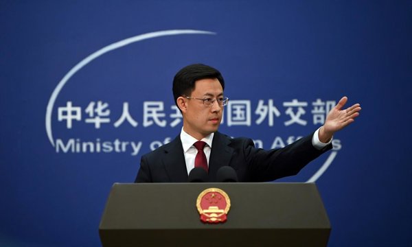 China insta a Iran y EE UU a mantener el.jpg
