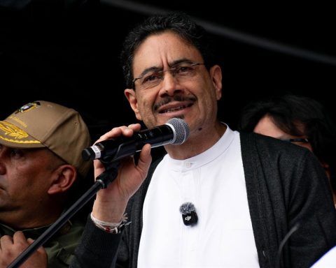 Embajada de Colombia en Haití suspendida por apoyo político
