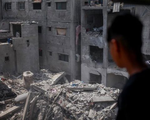 Cuatro muertos en Gaza tras ataque israeli dirigido al lider.jpg