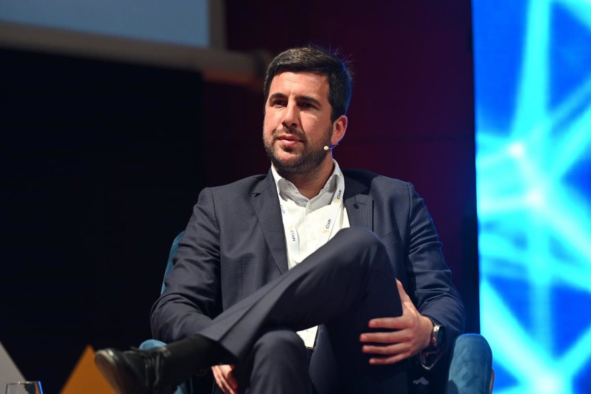 Enrique Riquelme en evento sobre energías renovables