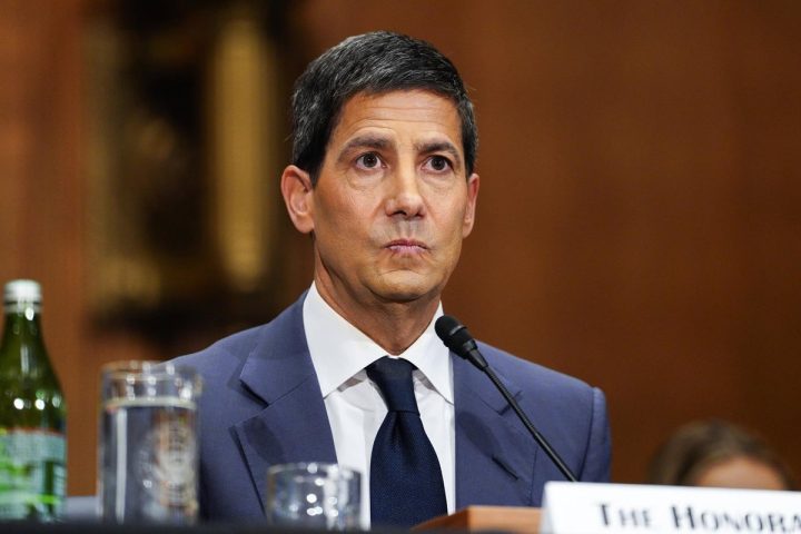 Kevin Warsh asume como presidente de la Reserva Federal en Estados Unidos