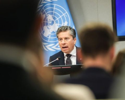 La ONU denuncia ataque con drones a su vehiculo en.jpg