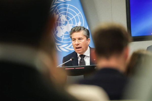 La ONU denuncia ataque con drones a su vehiculo en.jpg